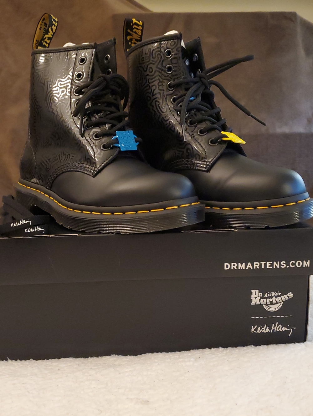 EUC Dr. Martens x Keith Haring 1460-UNISEX SZ: M 7/W 8 (KH FIG Black Multi)